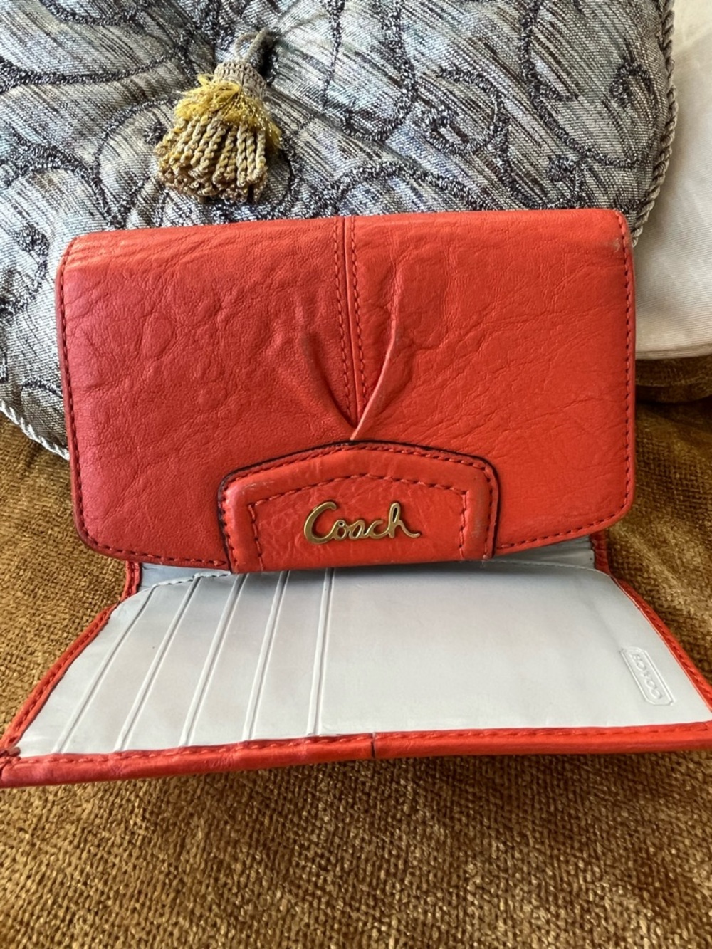 Coach Ashley Pleated Orange 🍊 Leather Compact Wallet with Gold Hardware, GUC - Picture 2 of 12